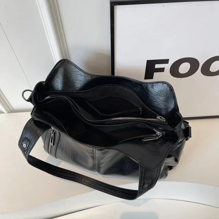 Dakota⎪The Shoulder Bag That Defines Elegance