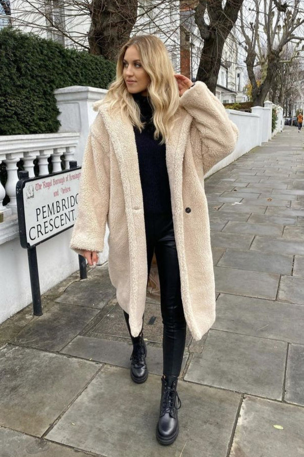 Arvia⎪The Coat That Redefines Winter Elegance