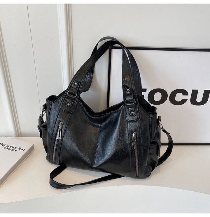 Dakota⎪The Shoulder Bag That Defines Elegance