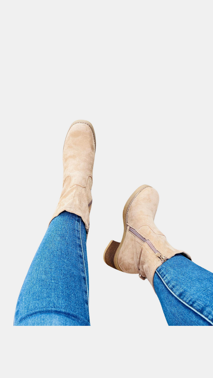 Aida | Classic Suede Boots