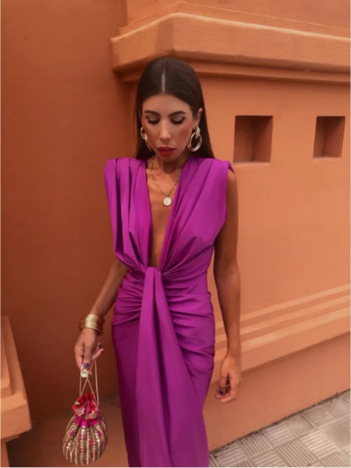 Molly | Elegant Dress with Deep Neckline